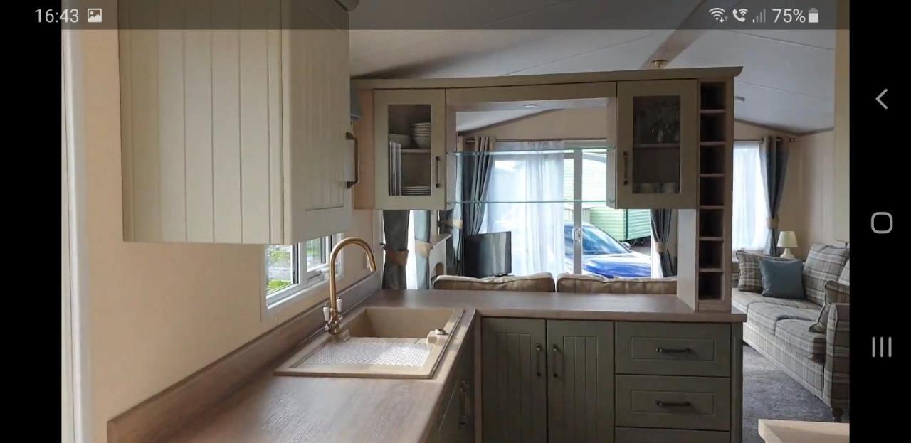 Port Haverigg Marina Village Милом Экстерьер фото