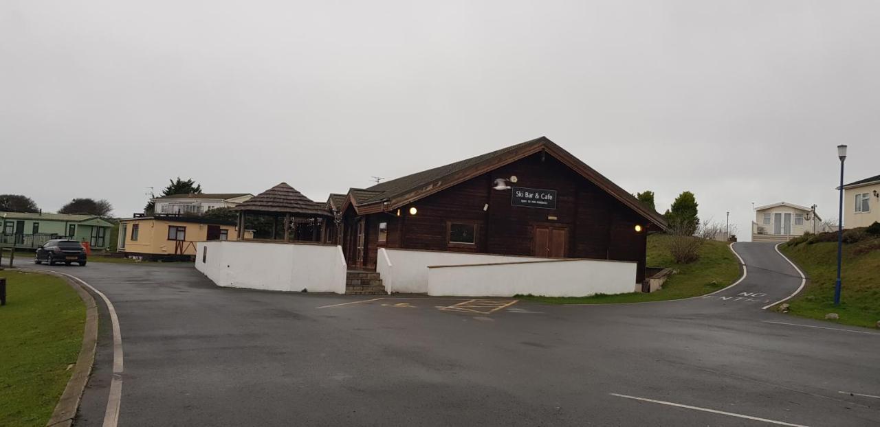 Port Haverigg Marina Village Милом Экстерьер фото